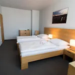 Hotel Atom