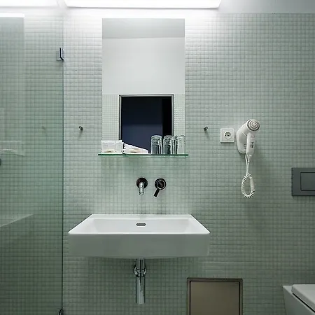 Hotel Atom